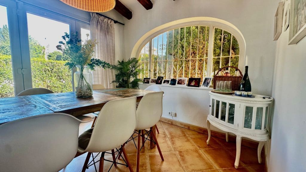 4 sypialnia Willa na sprzedaż w Denia z basenem garażem - 850 000 € (Ref: 10048149)