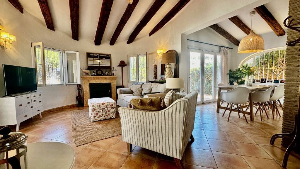 4 sypialnia Willa na sprzedaż w Denia z basenem garażem - 850 000 € (Ref: 10048149)