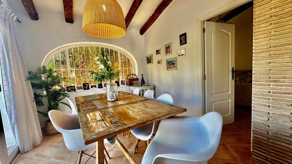 4 sypialnia Willa na sprzedaż w Denia z basenem garażem - 850 000 € (Ref: 10048149)