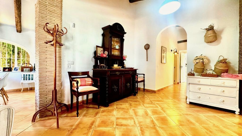 4 sypialnia Willa na sprzedaż w Denia z basenem garażem - 850 000 € (Ref: 10048149)