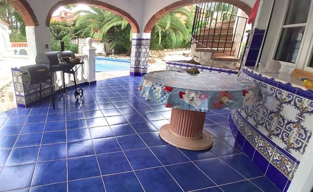 6 sypialnia Willa na sprzedaż w Dénia z basenem garażem - 550 000 € (Ref: 10048151)