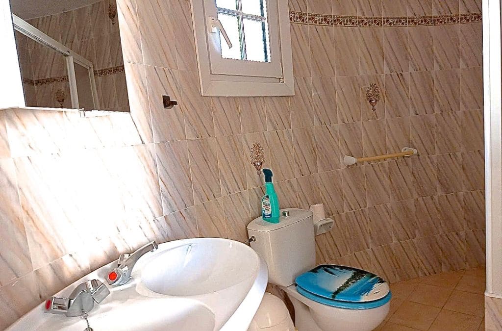6 sypialnia Willa na sprzedaż w Denia z basenem garażem - 550 000 € (Ref: 10048151)