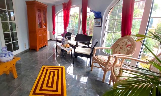 6 sypialnia Willa na sprzedaż w Dénia z basenem garażem - 550 000 € (Ref: 10048151)