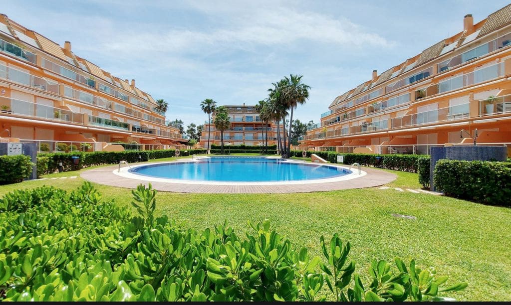2 bedroom Apartment for sale in Denia - € 360,000 (Ref: 10048153)