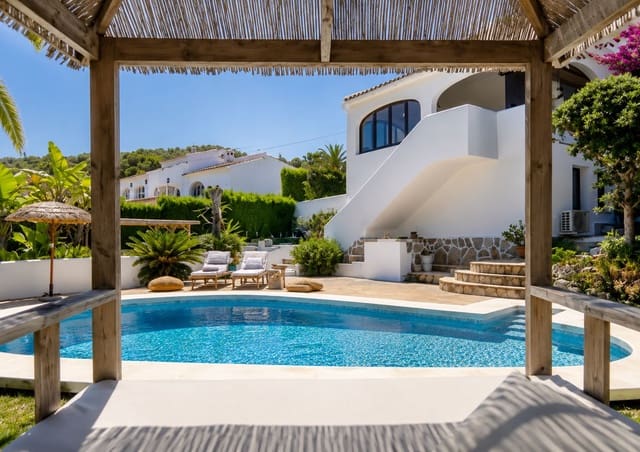 4 Zimmer Villa zu verkaufen in Cap Martí - El Tossalet - Pinomar, Javea / Xàbia - 795.000 € (Ref: 10048154)