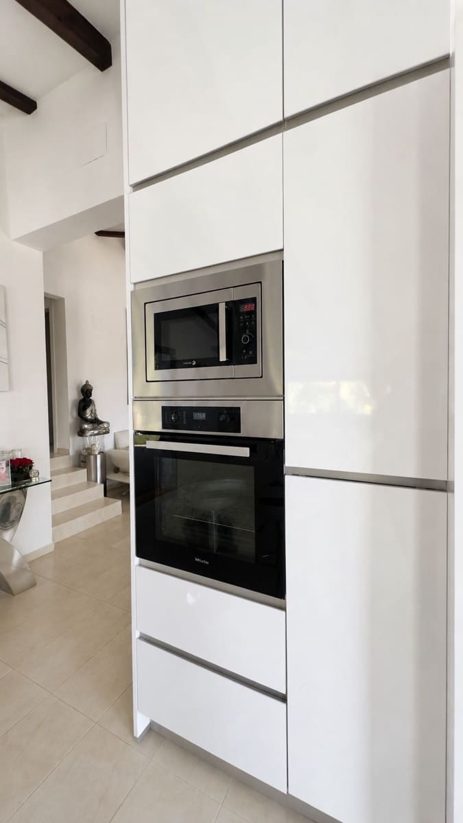 4 sypialnia Willa na sprzedaż w Denia z garażem - 970 000 € (Ref: 10048155)