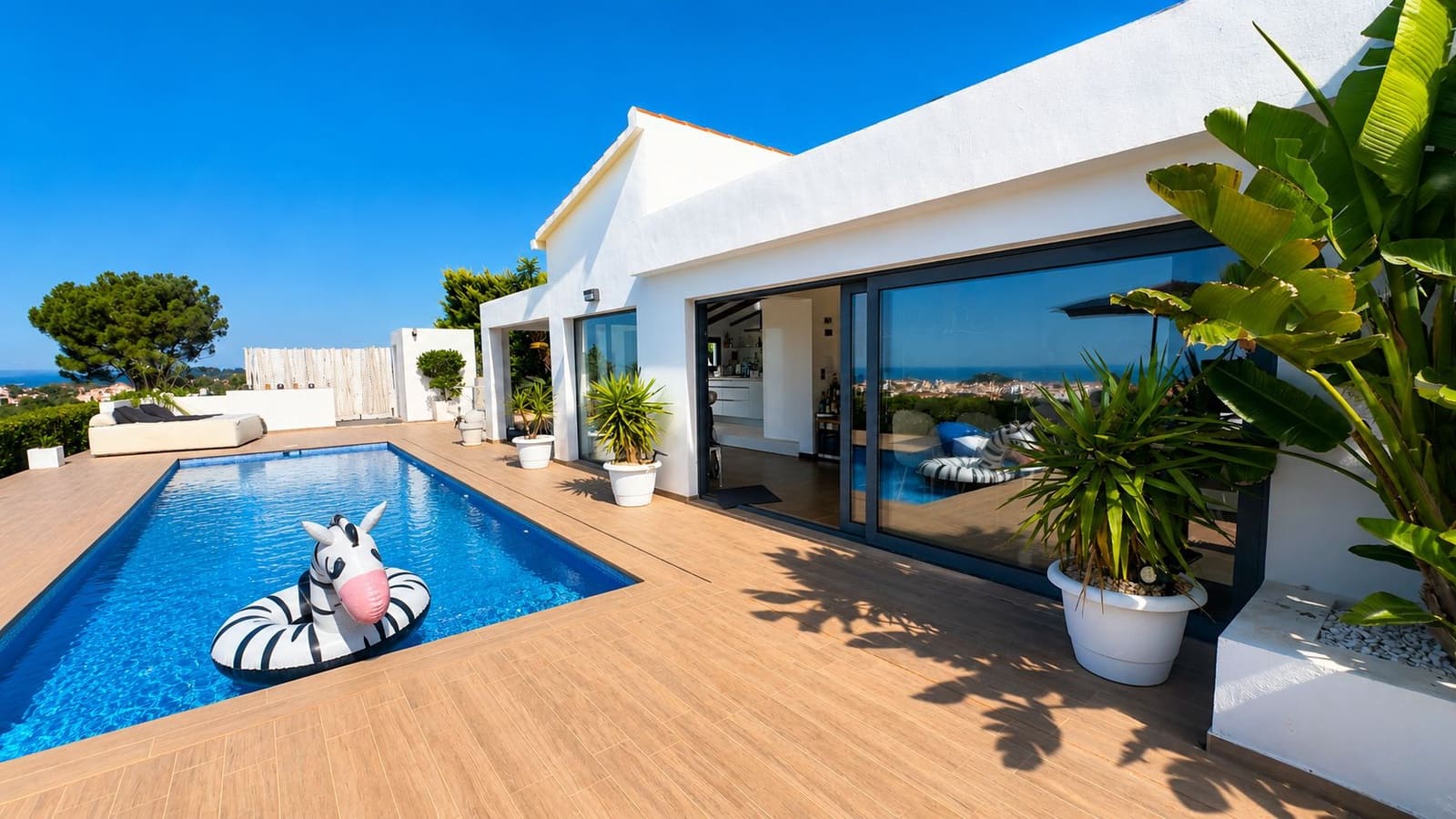 4 sypialnia Willa na sprzedaż w Denia z garażem - 970 000 € (Ref: 10048155)