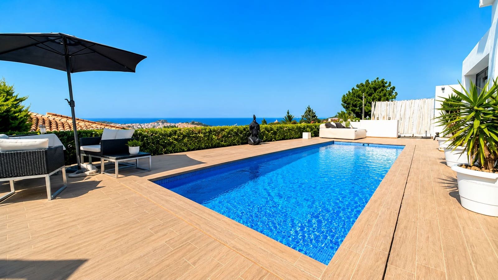 4 sypialnia Willa na sprzedaż w Denia z garażem - 970 000 € (Ref: 10048155)