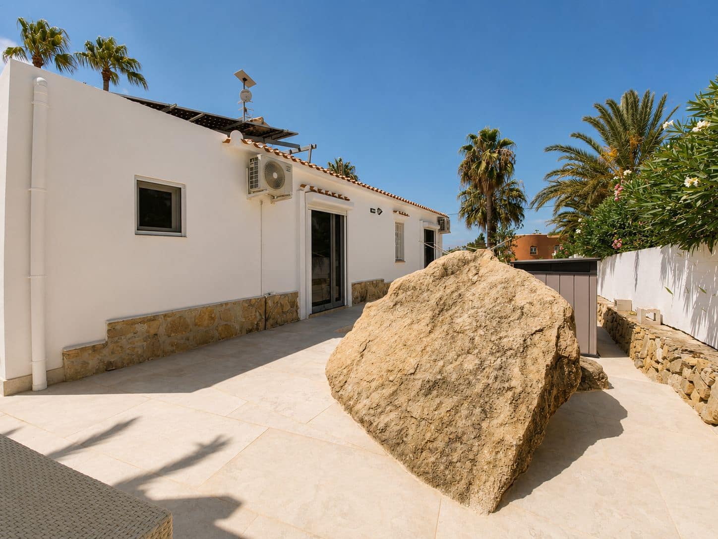 2 sypialnia Willa na sprzedaż w Denia z basenem garażem - 679 000 € (Ref: 10048157)