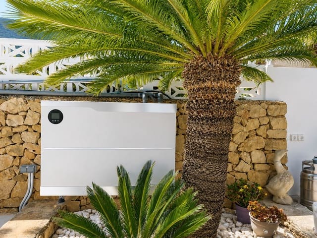 2 sypialnia Willa na sprzedaż w Dénia z basenem garażem - 679 000 € (Ref: 10048157)