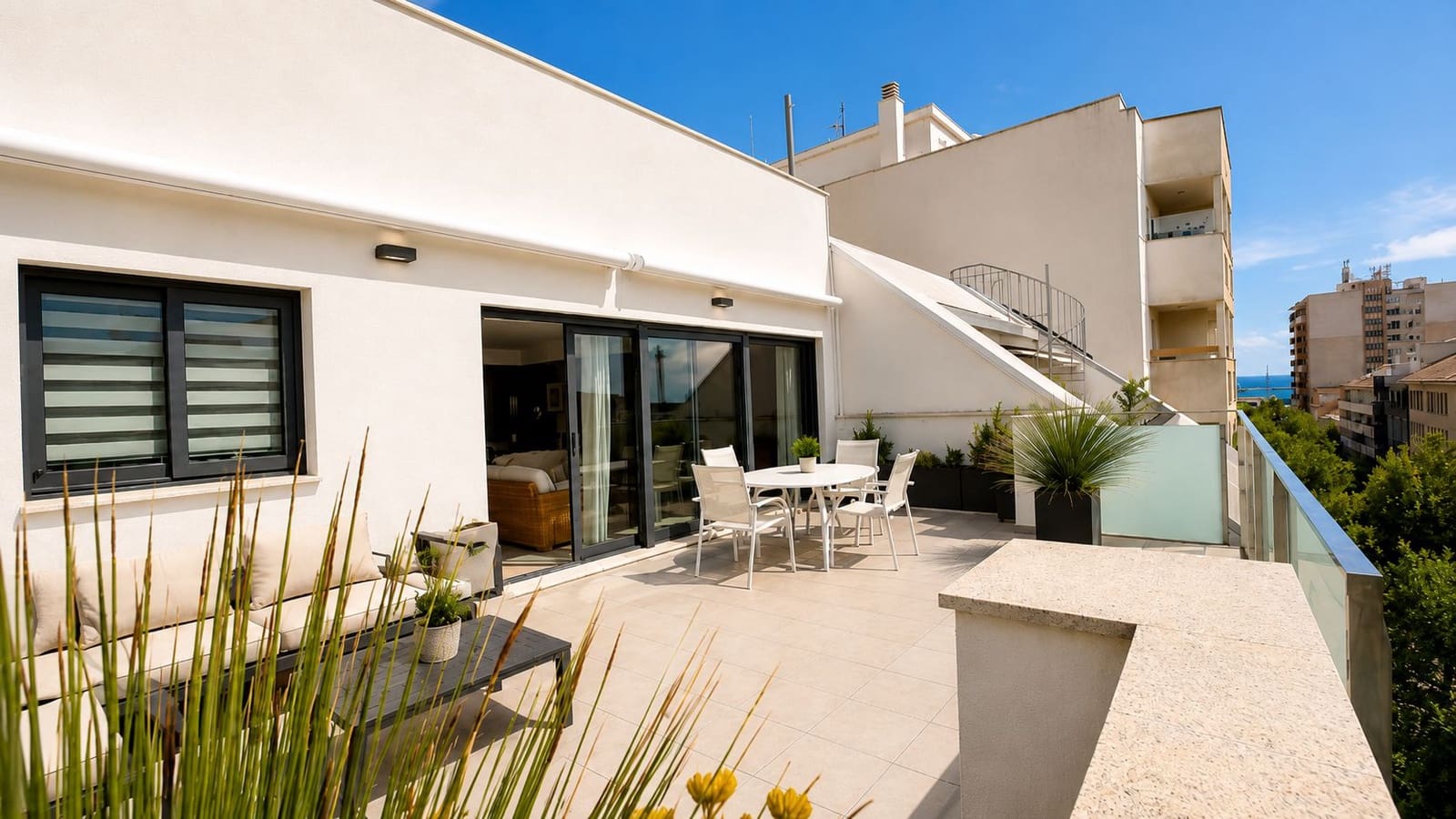 4 sypialnia Penthouse na sprzedaż w Denia z garażem - 690 000 € (Ref: 10048158)