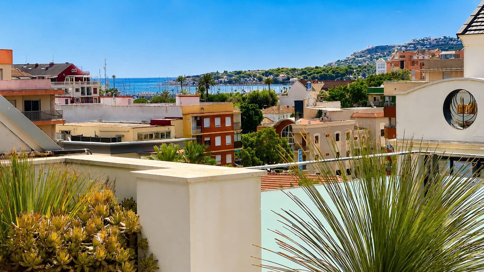 4 sypialnia Penthouse na sprzedaż w Denia z garażem - 690 000 € (Ref: 10048158)