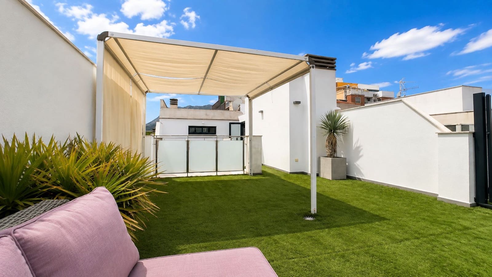 4 sypialnia Penthouse na sprzedaż w Denia z garażem - 690 000 € (Ref: 10048158)