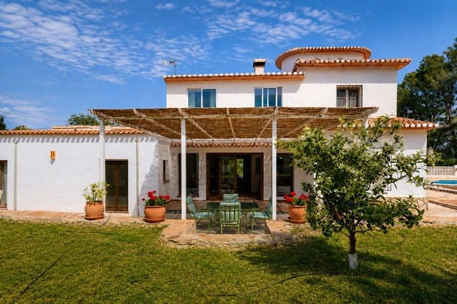 Finca/Casa Rural de 4 habitaciones en La Sella en venta - 770.000 € (Ref: 10048159)