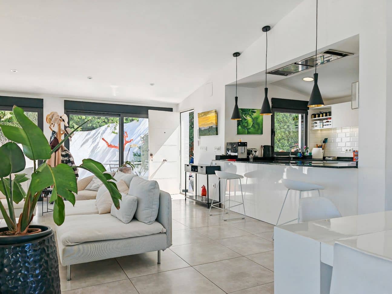3 bedroom Villa for sale in Denia - € 695,000 (Ref: 10048161)