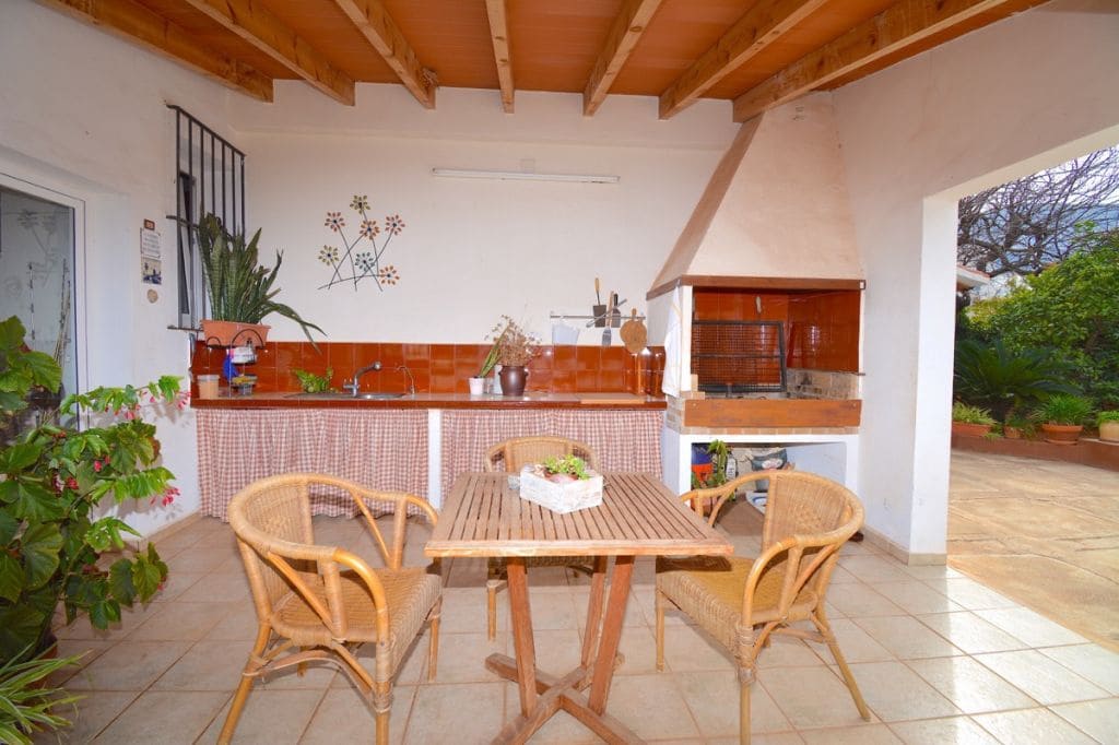 Chalet de 4 habitaciones en Dénia en venta con piscina garaje - 960.000 € (Ref: 10077285)
