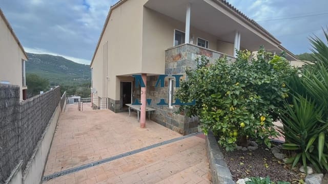 4 Zimmer Doppelhaus zu verkaufen in Canyelles mit Pool Garage - 380.000 € (Ref: 10081512)