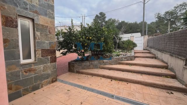 4 Zimmer Doppelhaus zu verkaufen in Canyelles mit Pool Garage - 380.000 € (Ref: 10081512)