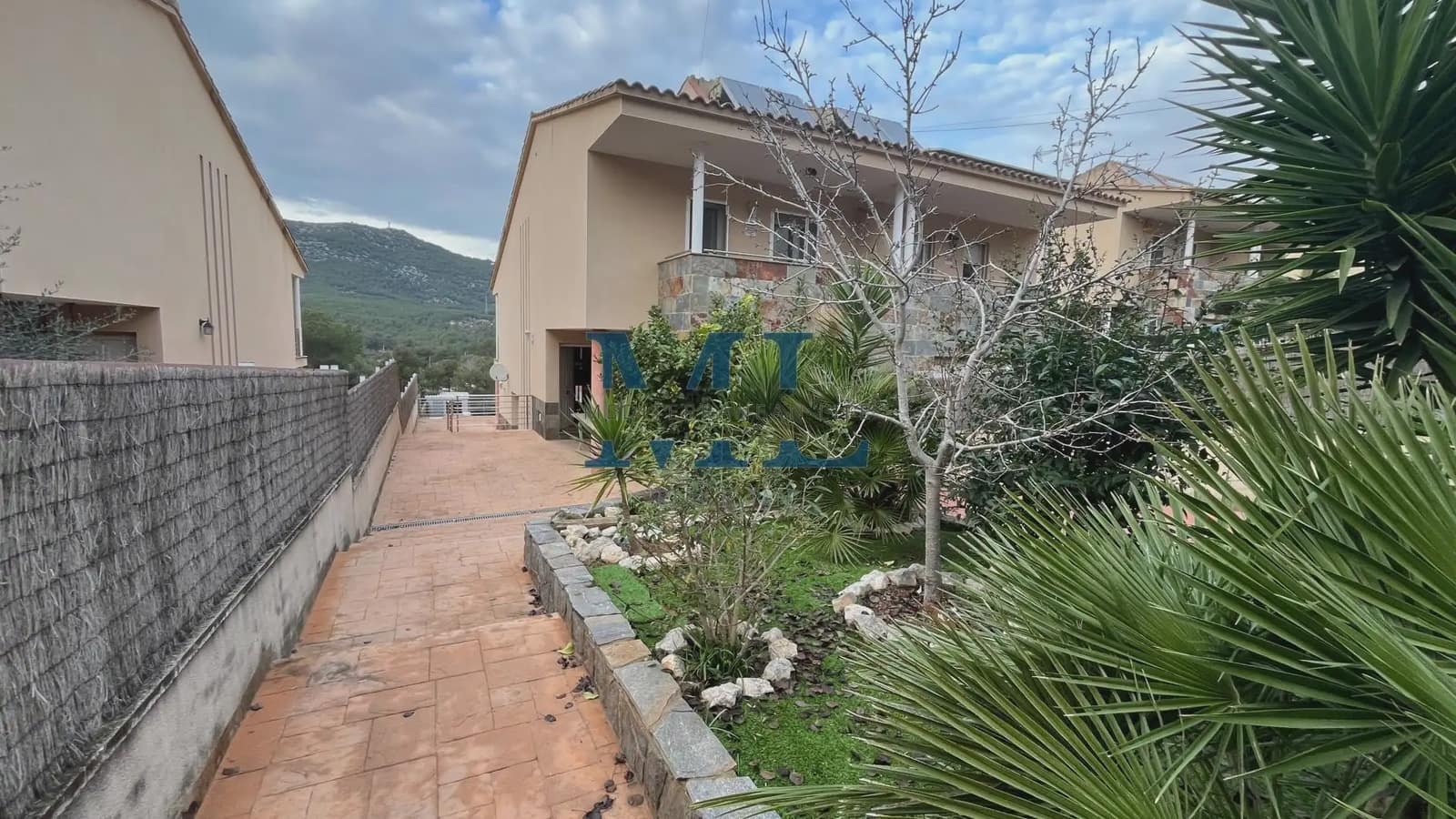 4 Zimmer Doppelhaus zu verkaufen in Canyelles mit Pool Garage - 380.000 € (Ref: 10081512)