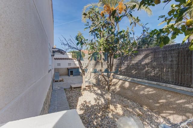 6 bedroom Villa for sale in Cubelles with pool garage - € 599,000 (Ref: 10081516)