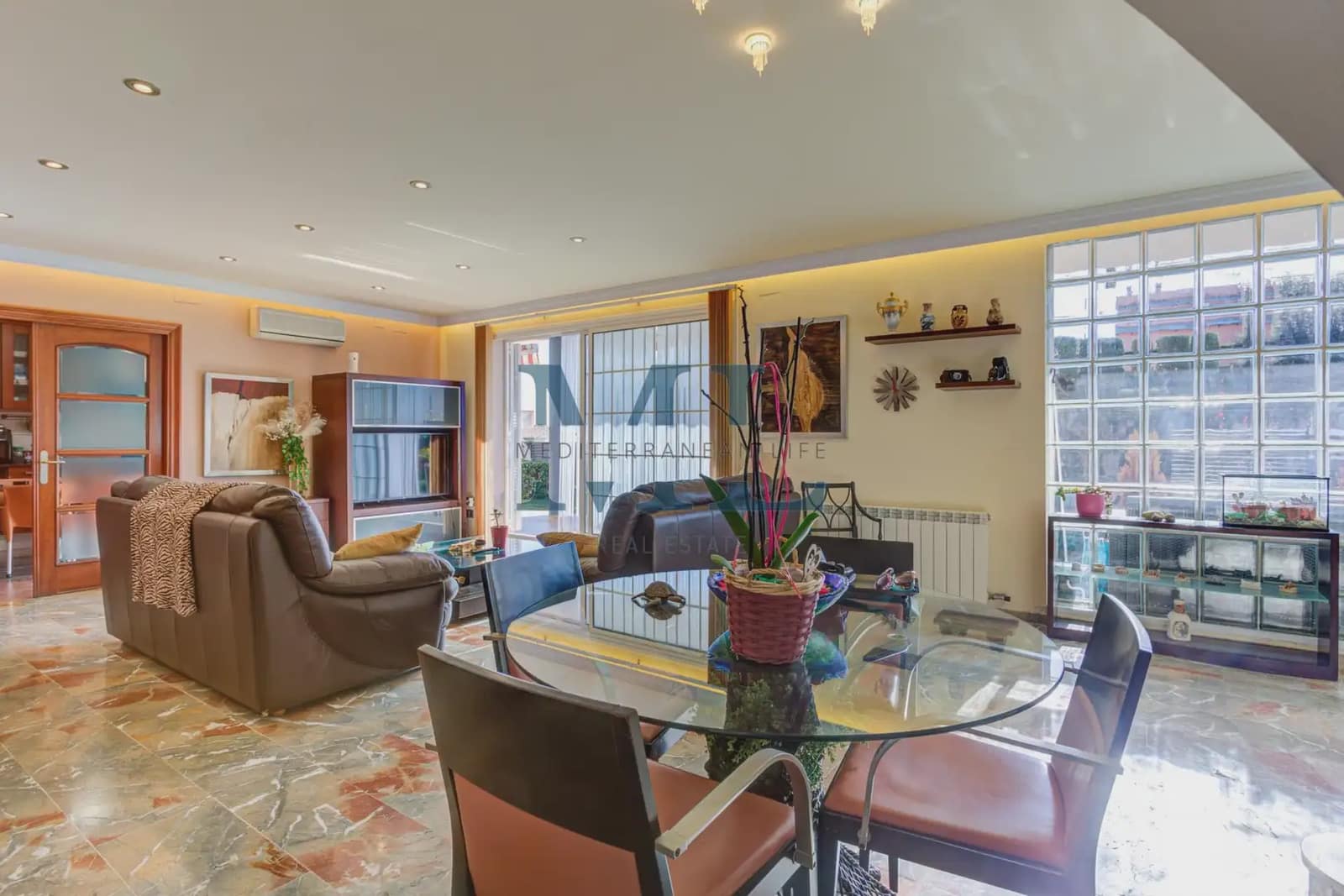 6 soverom Villa til salgs i Cubelles med svømmebasseng garasje - € 599 000 (Ref: 10081516)