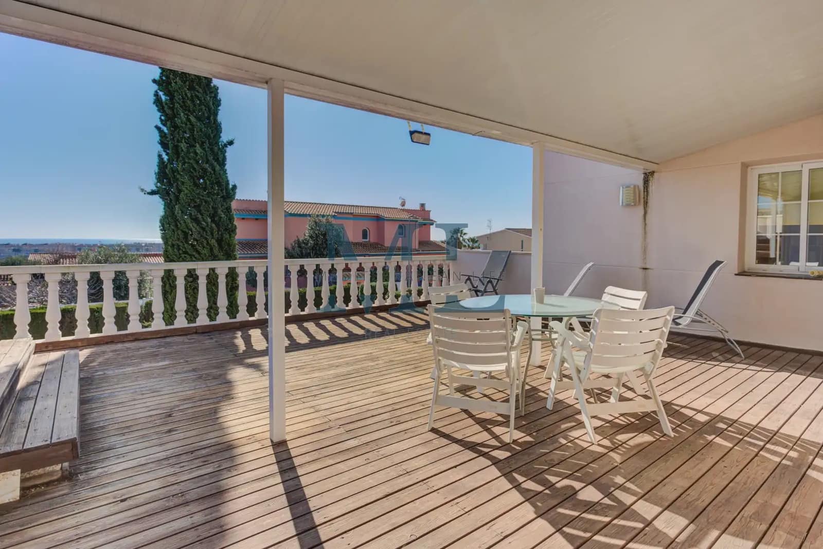 6 soverom Villa til salgs i Cubelles med svømmebasseng garasje - € 599 000 (Ref: 10081516)