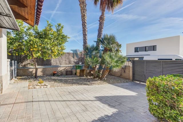 6 bedroom Villa for sale in Cubelles with pool garage - € 599,000 (Ref: 10081516)