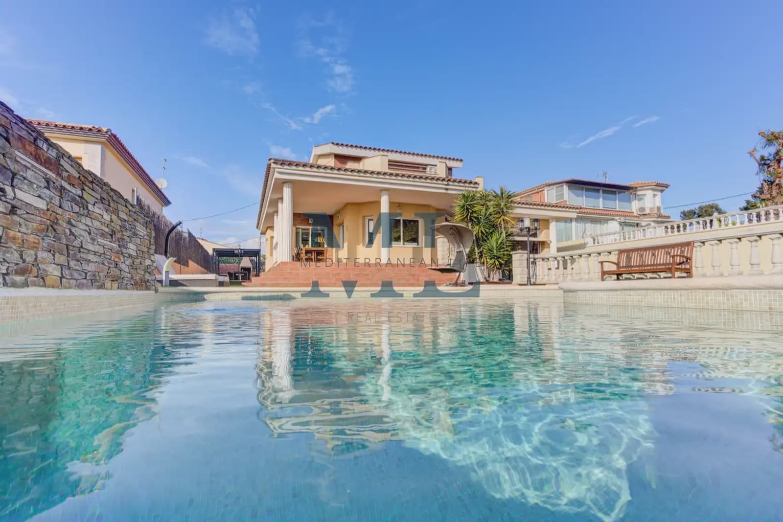 Chalet de 4 habitaciones en Sant Pere de Ribes en venta con piscina garaje - 998.000 € (Ref: 10081518)