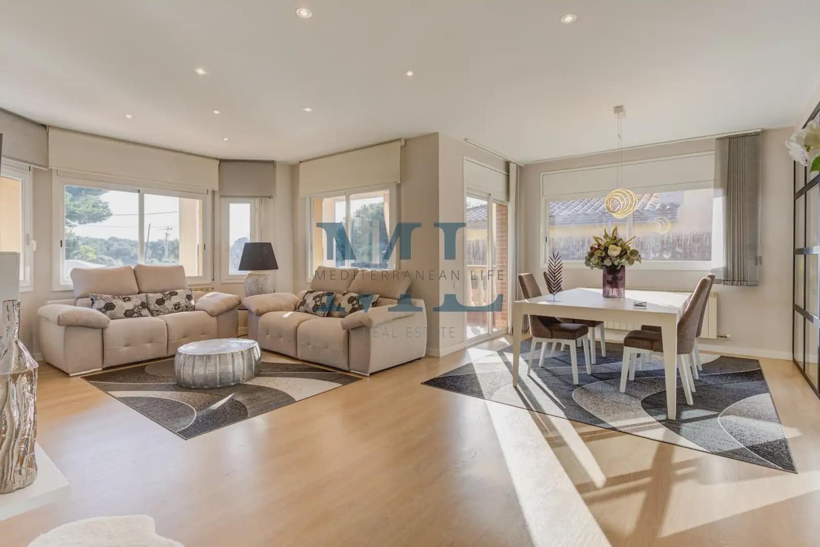 Chalet de 4 habitaciones en Sant Pere de Ribes en venta con piscina garaje - 998.000 € (Ref: 10081518)