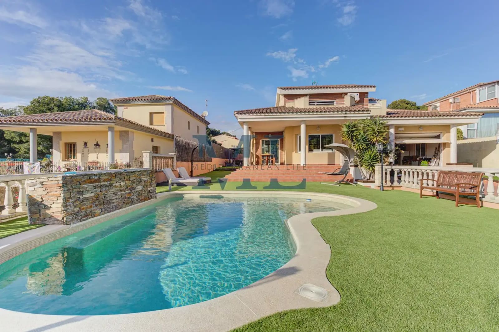Chalet de 4 habitaciones en Sant Pere de Ribes en venta con piscina garaje - 998.000 € (Ref: 10081518)