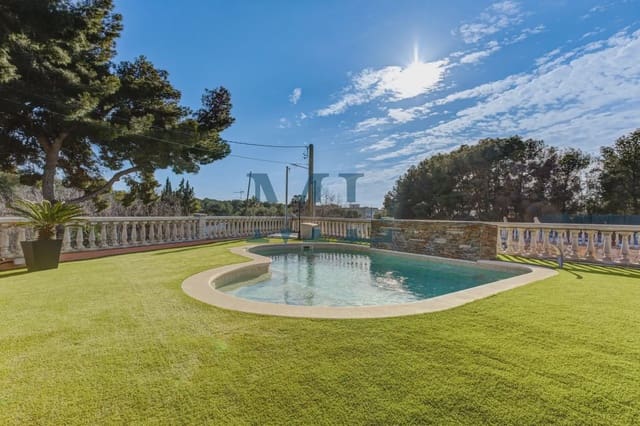 Chalet de 4 habitaciones en Sant Pere de Ribes en venta con piscina garaje - 998.000 € (Ref: 10081518)