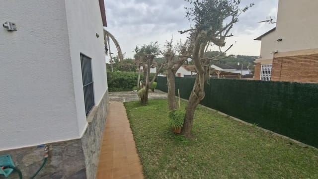 Chalet de 5 habitaciones en Sant Pere de Ribes en venta con piscina garaje - 475.000 € (Ref: 10081525)
