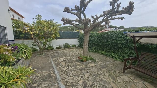Chalet de 5 habitaciones en Sant Pere de Ribes en venta con piscina garaje - 475.000 € (Ref: 10081525)