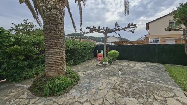 Chalet de 5 habitaciones en Sant Pere de Ribes en venta con piscina garaje - 475.000 € (Ref: 10081525)