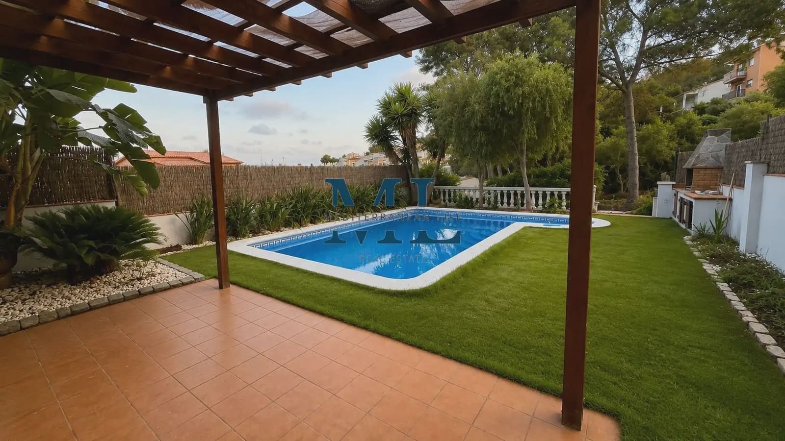 Chalet de 5 habitaciones en Cubelles en venta con piscina garaje - 465.000 € (Ref: 10081526)