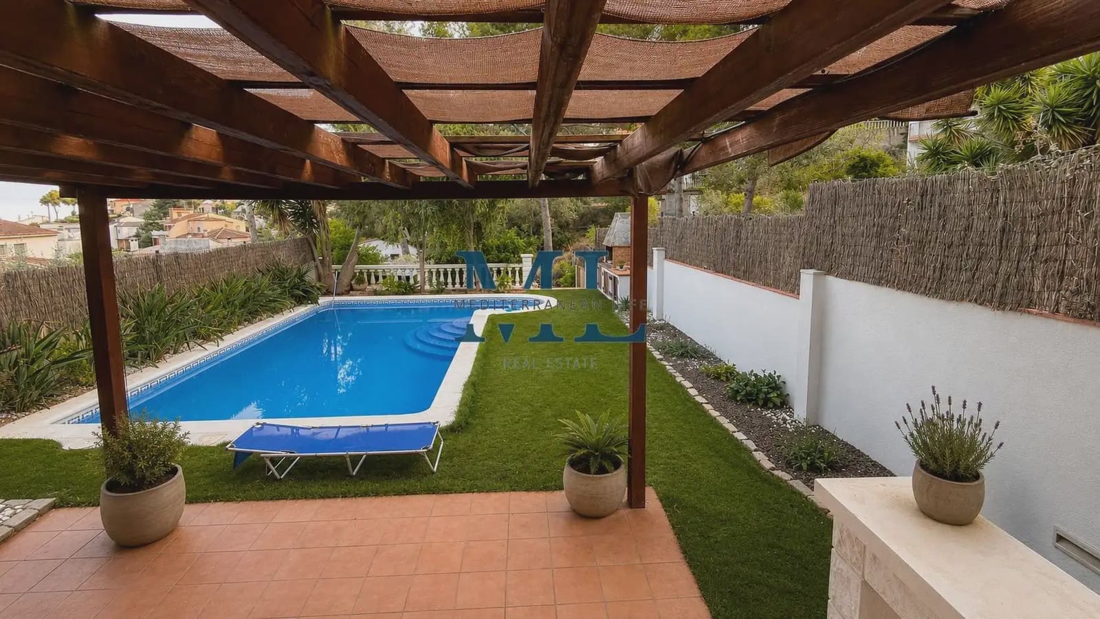 Chalet de 5 habitaciones en Cubelles en venta con piscina garaje - 465.000 € (Ref: 10081526)