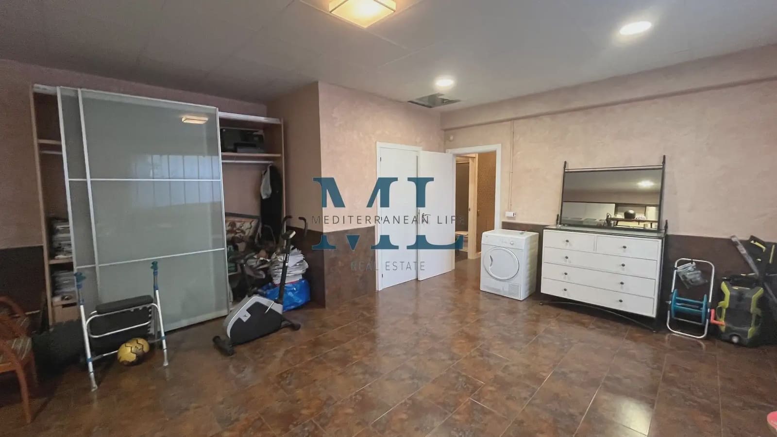 Chalet de 5 habitaciones en Cubelles en venta con piscina garaje - 465.000 € (Ref: 10081526)