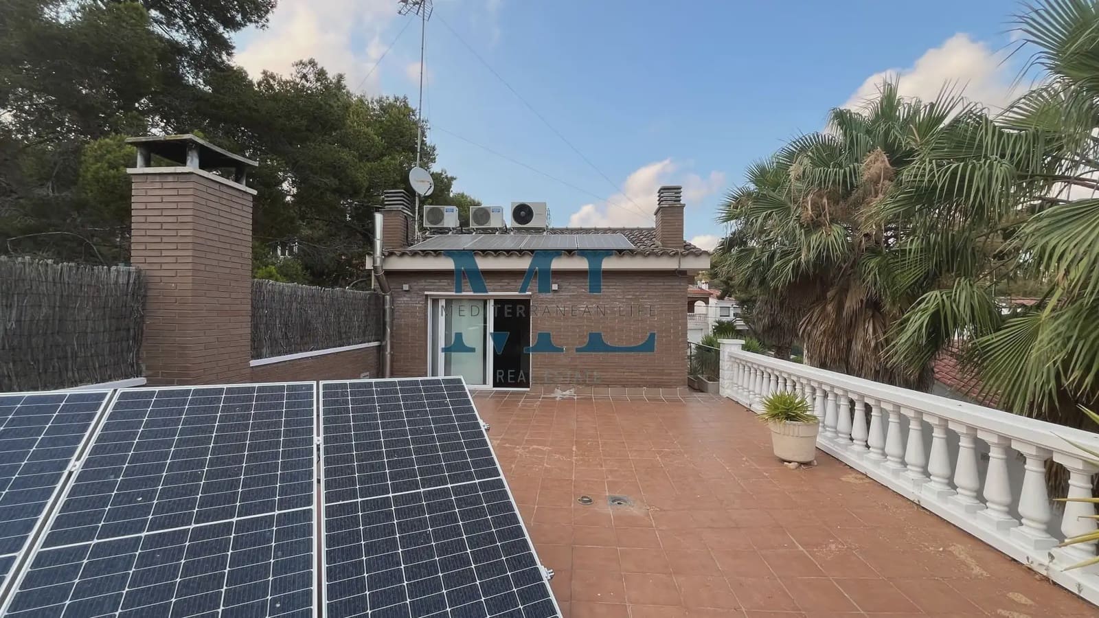 Chalet de 5 habitaciones en Cubelles en venta con piscina garaje - 465.000 € (Ref: 10081526)