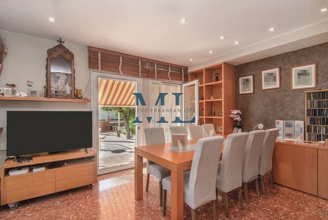 7 slaapkamer Villa te koop in Sant Pere de Ribes met zwembad garage - € 750.000 (Ref: 10081530)