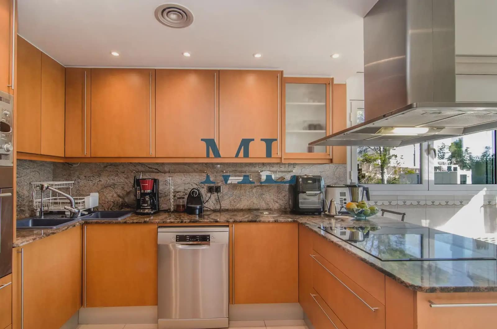 7 slaapkamer Villa te koop in Sant Pere de Ribes met zwembad garage - € 750.000 (Ref: 10081530)