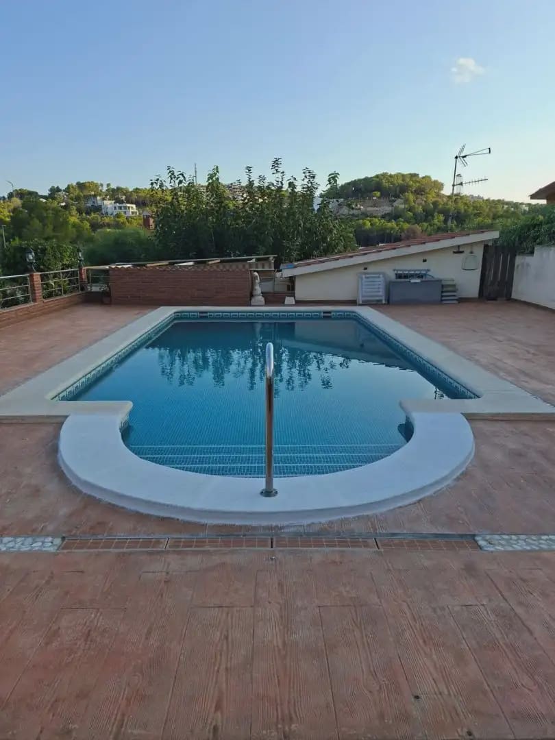 7 slaapkamer Villa te koop in Sant Pere de Ribes met zwembad garage - € 750.000 (Ref: 10081530)