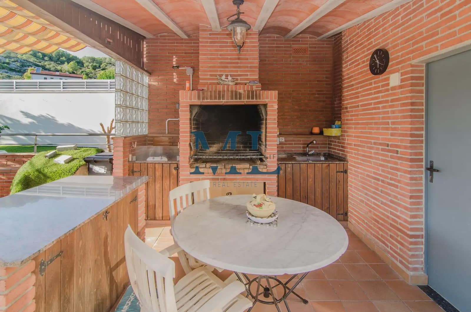 7 slaapkamer Villa te koop in Sant Pere de Ribes met zwembad garage - € 750.000 (Ref: 10081530)