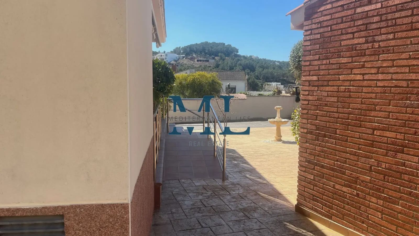 7 slaapkamer Villa te koop in Sant Pere de Ribes met zwembad garage - € 750.000 (Ref: 10081530)