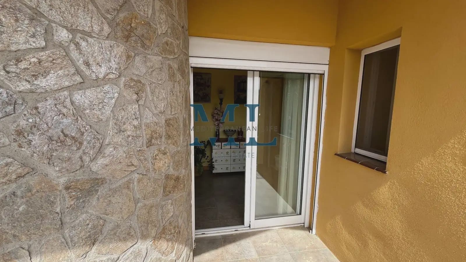 3 bedroom Villa for sale in Canyelles with garage - € 380,000 (Ref: 10081534)