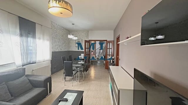 4 makuuhuone Rivitalo myytävänä paikassa Sant Pere de Ribes mukana 
autotalli - 335 000 € (Ref: 10081535)
