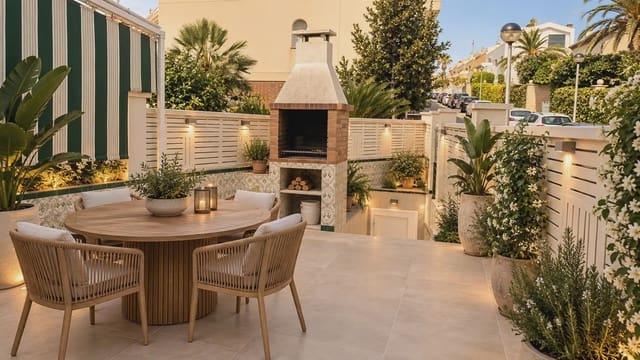 Casa de 5 habitaciones en Vilanova i la Geltrú en venta con garaje - 520.000 € (Ref: 10081536)
