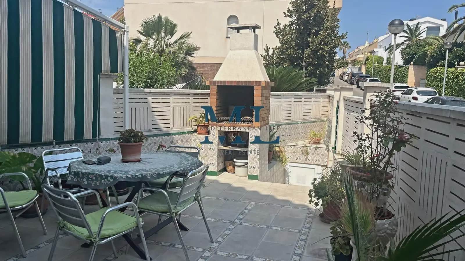 Casa de 5 habitaciones en Vilanova i la Geltrú en venta con garaje - 520.000 € (Ref: 10081536)