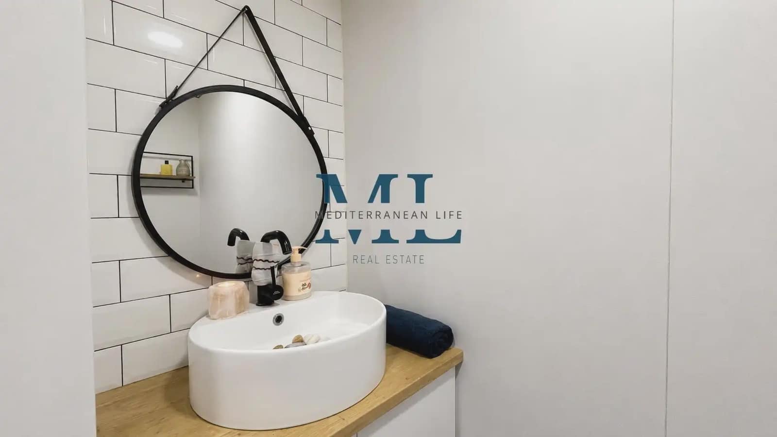 5 soverom Kjedet enebolig til salgs i Sant Pere de Ribes med svømmebasseng garasje - € 560 000 (Ref: 10106592)
