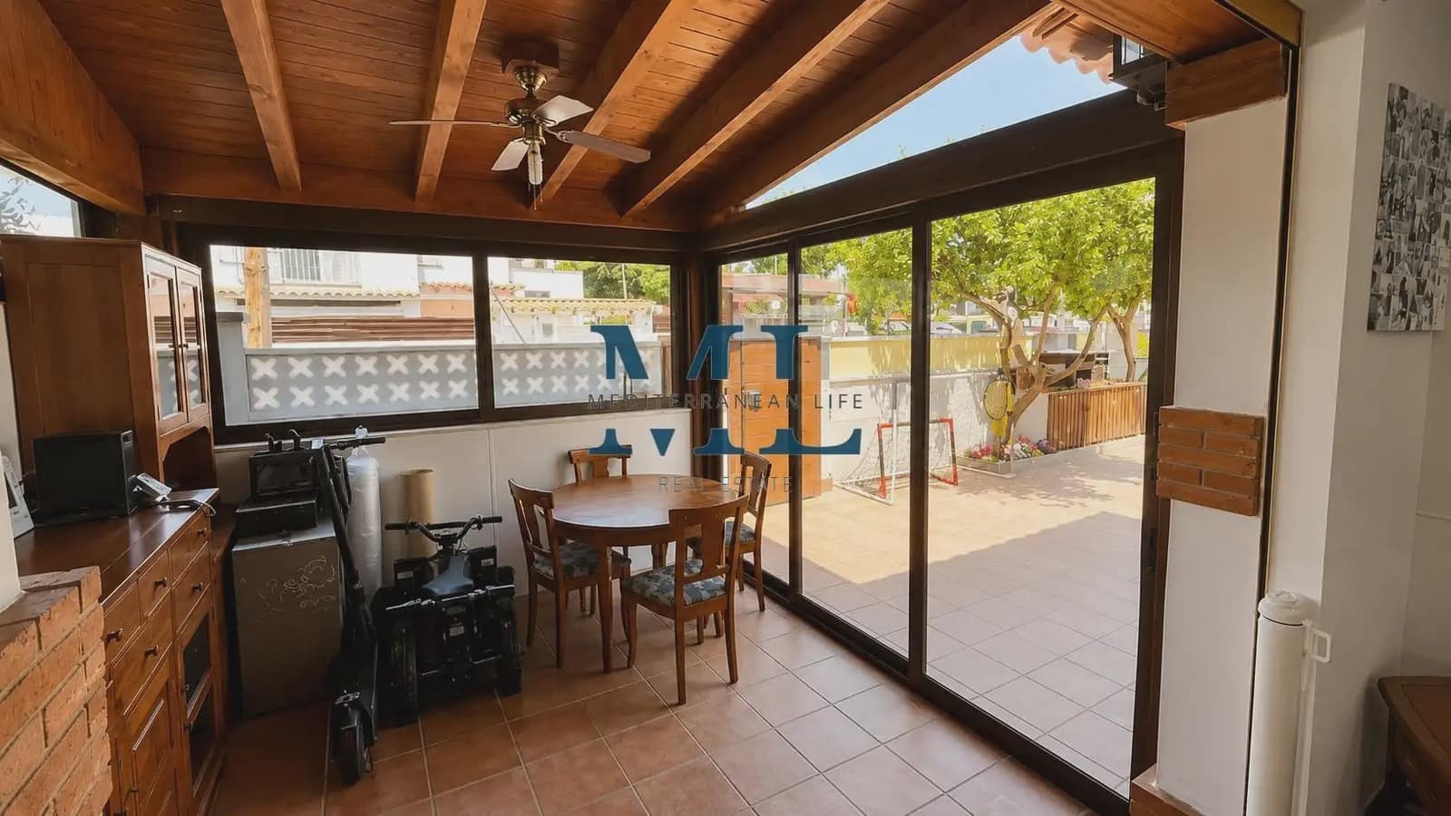 5 soverom Kjedet enebolig til salgs i Sant Pere de Ribes med svømmebasseng garasje - € 560 000 (Ref: 10106592)