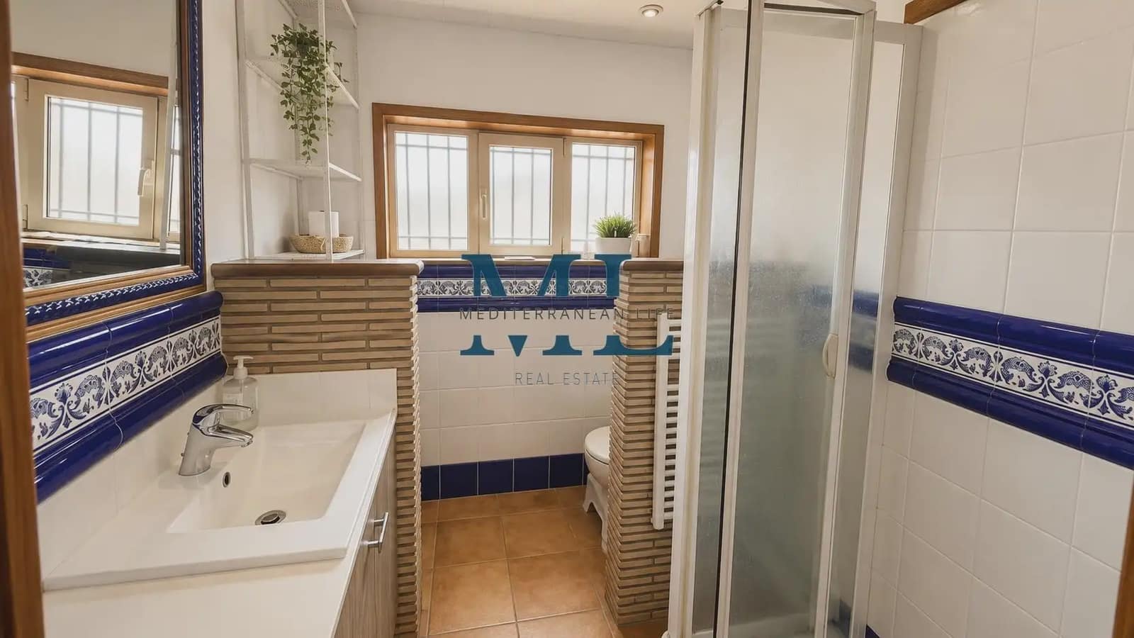 5 soverom Kjedet enebolig til salgs i Sant Pere de Ribes med svømmebasseng garasje - € 560 000 (Ref: 10106592)